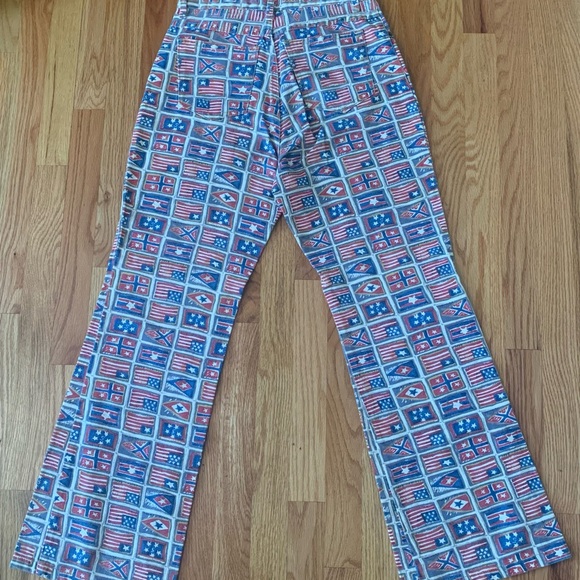 RARE VINTAGE USA/AMERICA “NOT GUILTY” BRAND FADED FLAGS HIPPIE DENIM - Picture 3 of 8